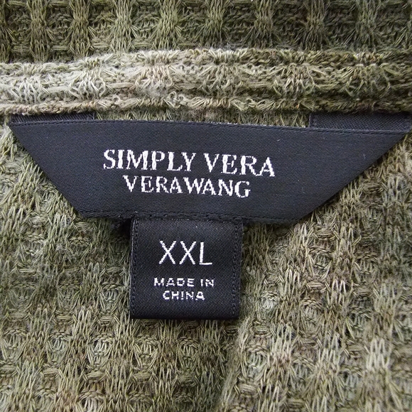 Like New Women's Simply Vera Army Green Tie-Dye Sweatshirt - Picture 4 of 6